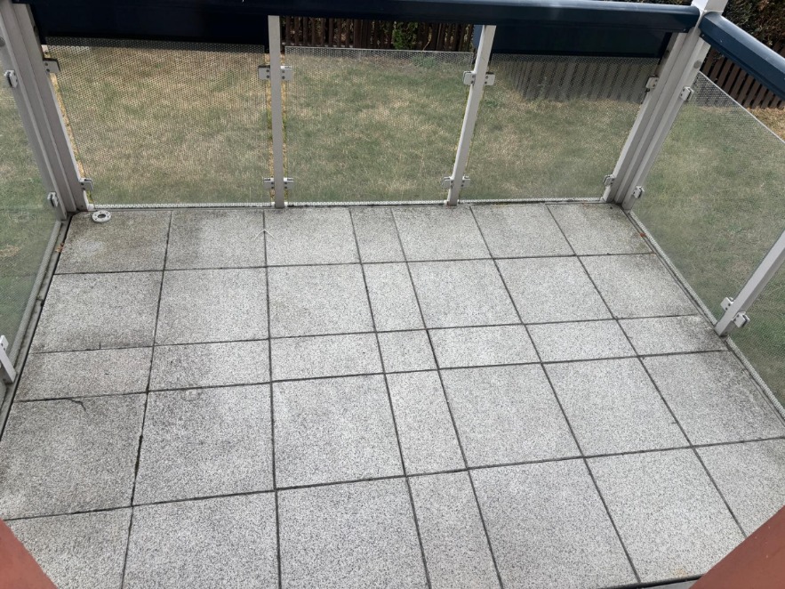 Balkon- und Terrassenplatten – vorher